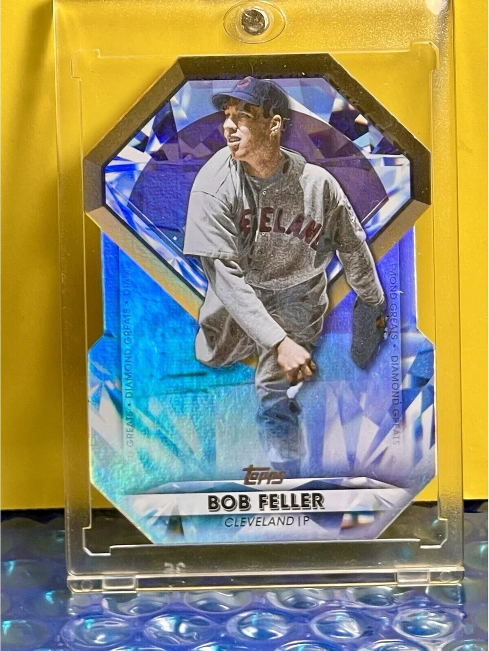Bob Feller DIECUT REFRACTOR INVESTMENT CARD TOPPS HOF Free Case